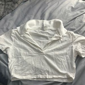 I am selling this crop top from h&m.